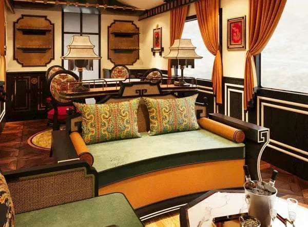 Lounge der Imperial Suite im SJourney